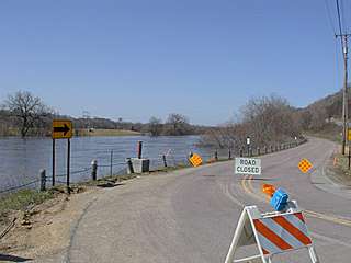 looking across the river from the Judson Bottom Road turn off at Lee Boulevard 4/17/01
